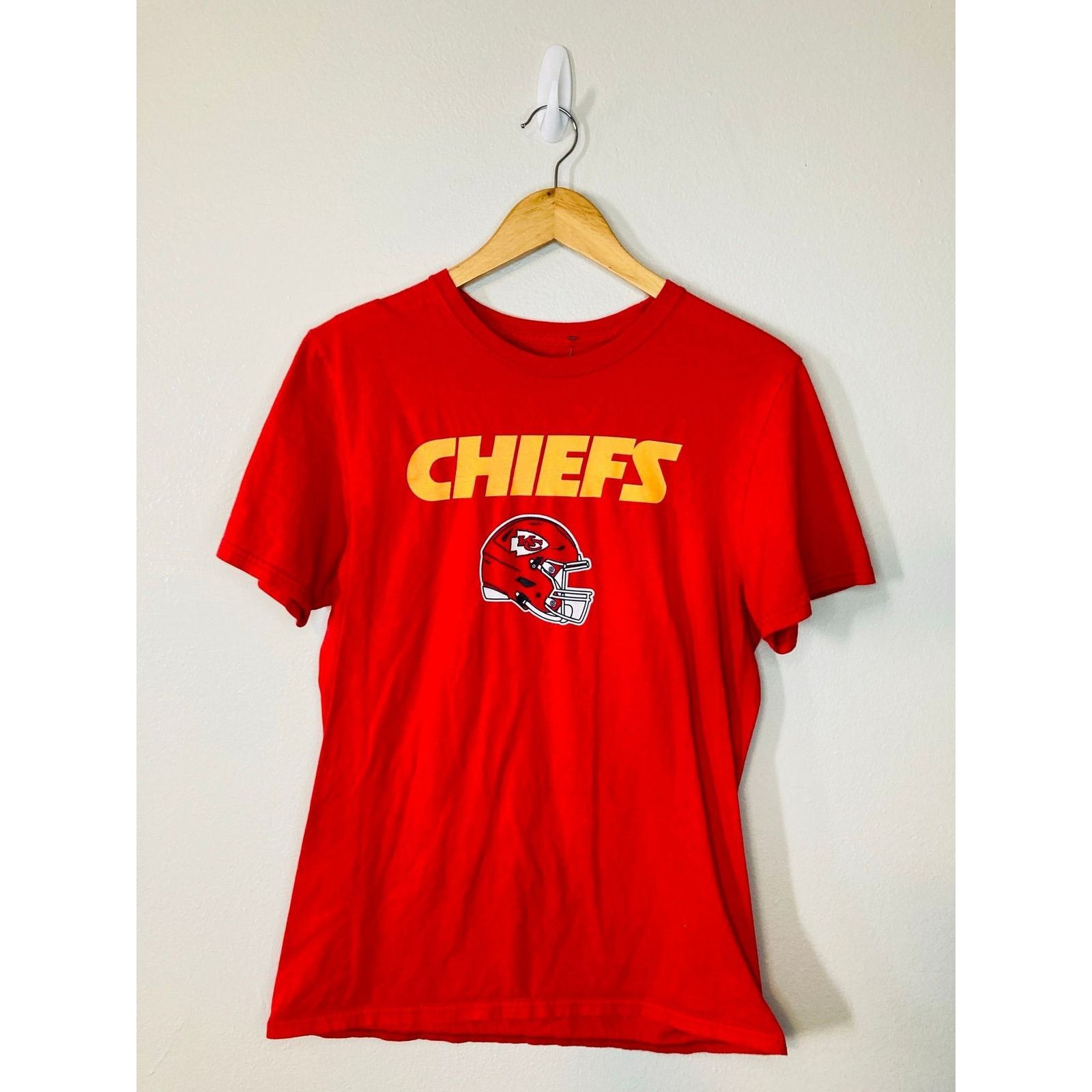 & Other Stories M Cheifs t-shirt Size M / US 6-8 / IT 42-44 - 1 Thumbnail