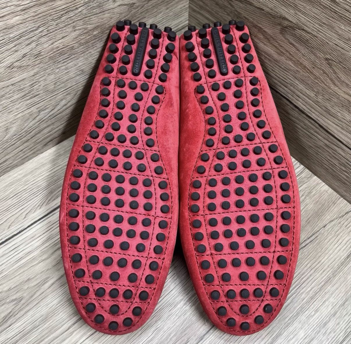 Louis Vuitton Louis Vuitton Porto Vecchio Red Circle Logo Loafers J41 Size US 8 / EU 41 - 5 Thumbnail