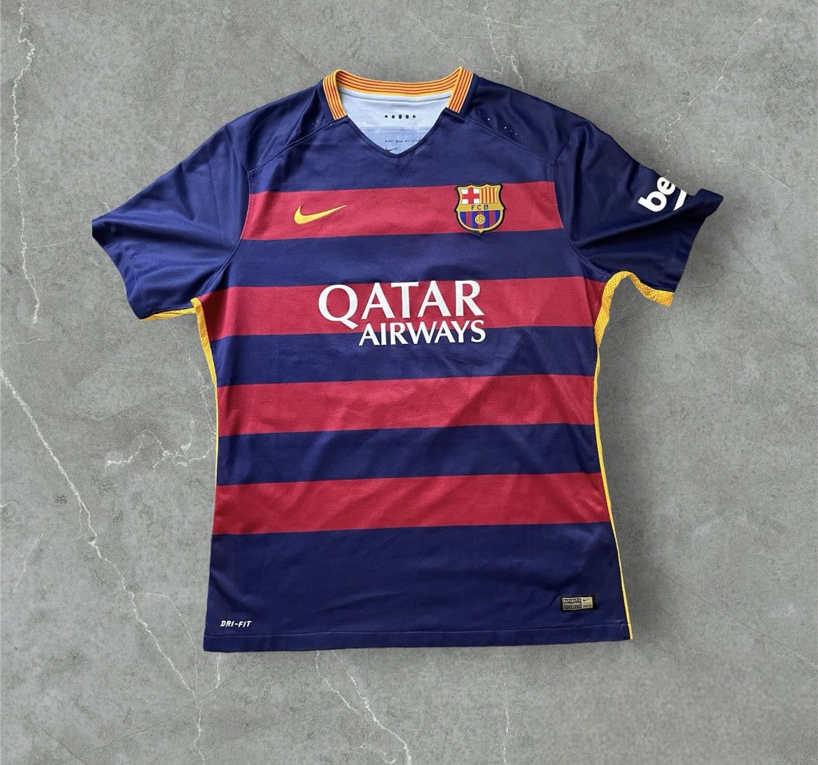 image of Nike Fc Barcelona 2014/2015 T-Shirt Messi Player Issue in Red, Men's (Size XL)