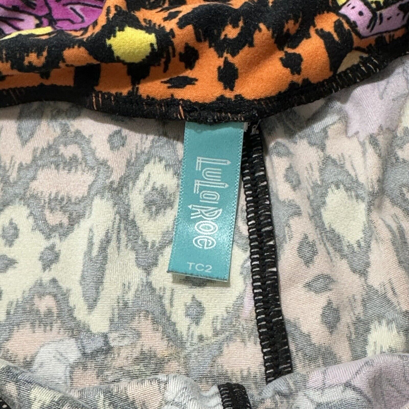 Other LuLaRoe TC2 18-26 Halloween Trick or Treat Pattern Leggings Size 42" / US 20 - 8 Thumbnail