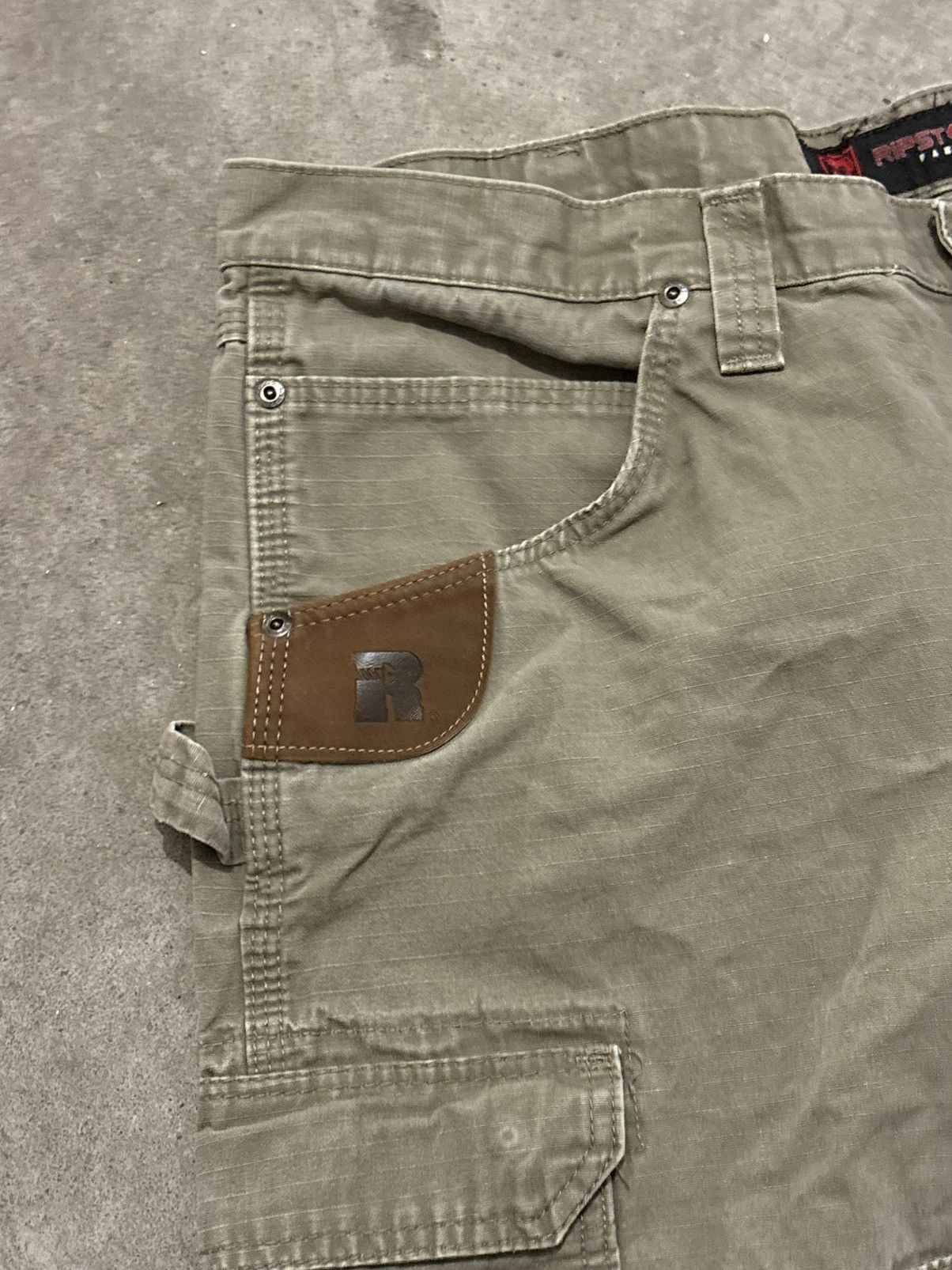 Wrangler Vintage Y2K Riggs Workwear By Wrangler Carpenter Cargo Pants Size US 38 / EU 54 - 3 Thumbnail