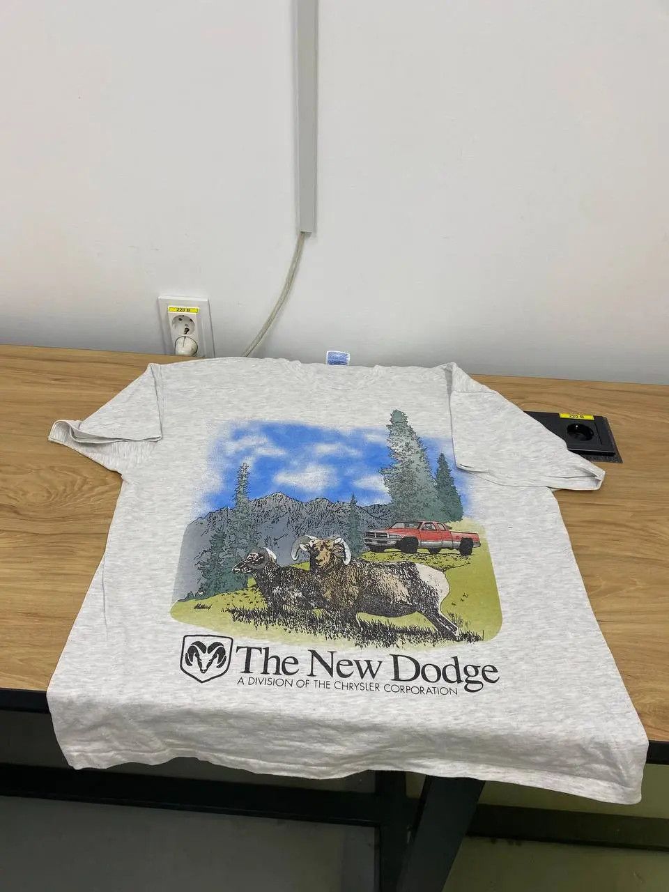 Vintage Vintage Racing Dodge USA T Shirt Size US XL / EU 56 / 4 - 1 Thumbnail