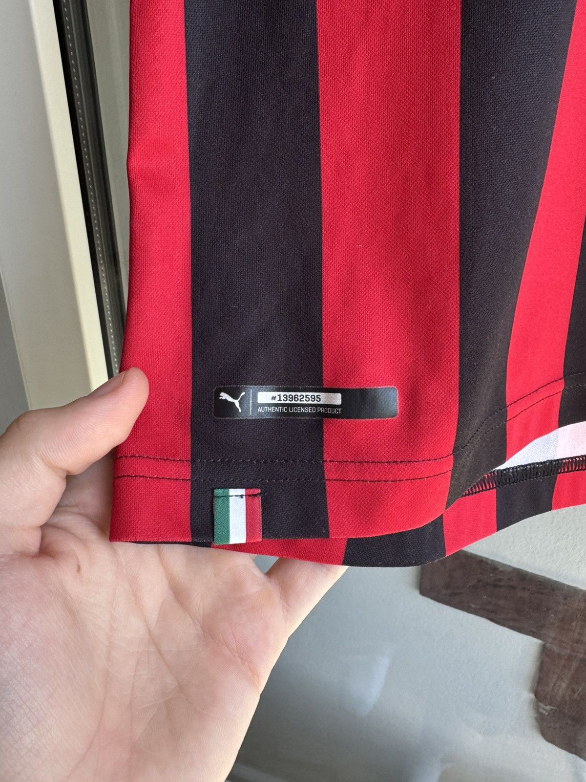 Puma Puma Ac Milan 2018/19 Home Jersey Size US M / EU 48-50 / 2 - 4 Thumbnail