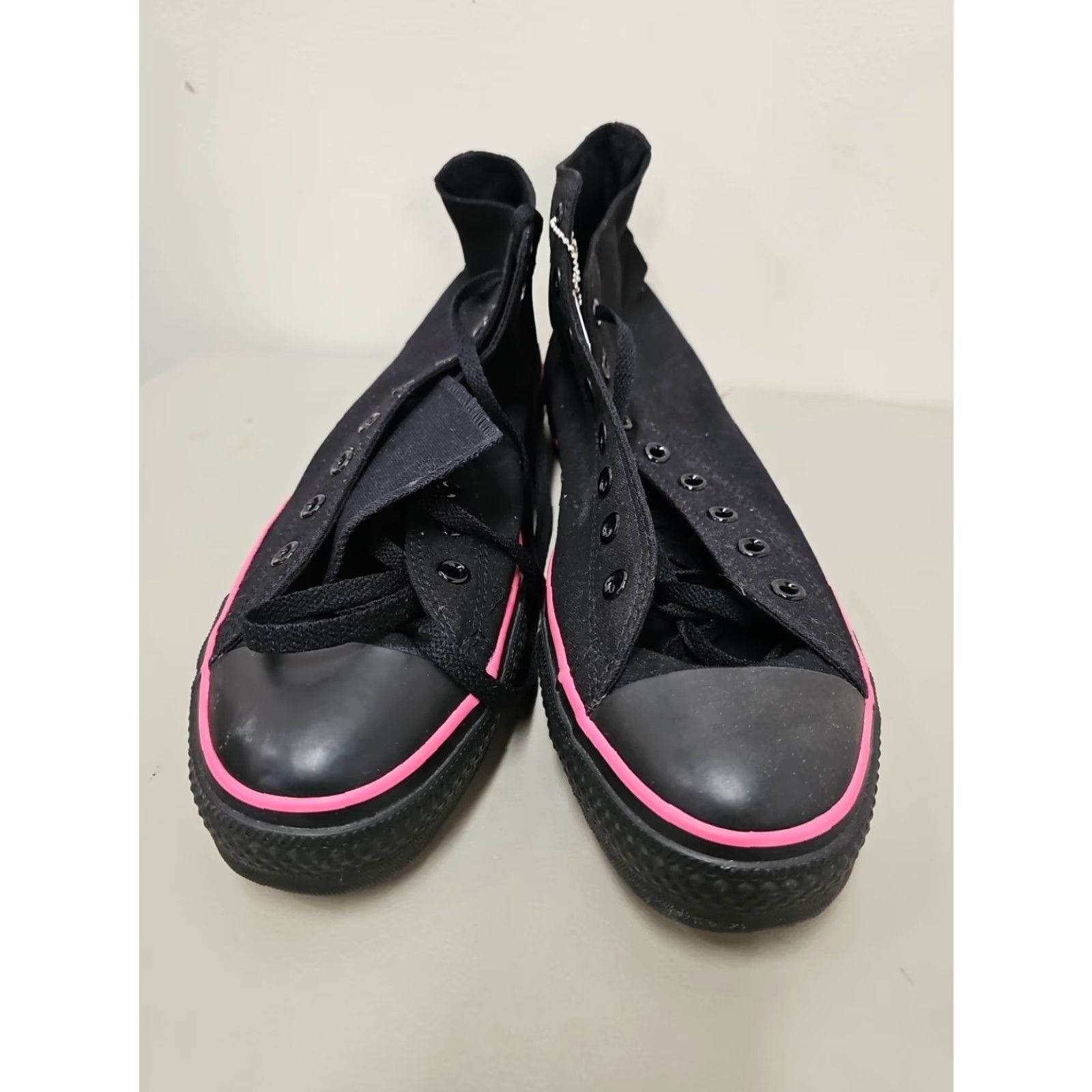 Converse VINTAGE Converse All Star High Top Shoes Black & Pink Red Canvas Sneaker 13 Mens Size US L / EU 52-54 / 3 - 2 Thumbnail