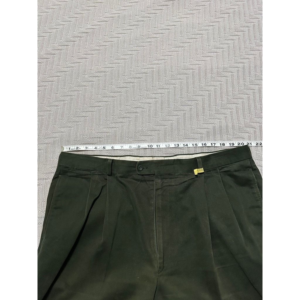 Barneys New York Barneys New York olive green dress pants size 42 Size US 42 / EU 58 - 6 Thumbnail