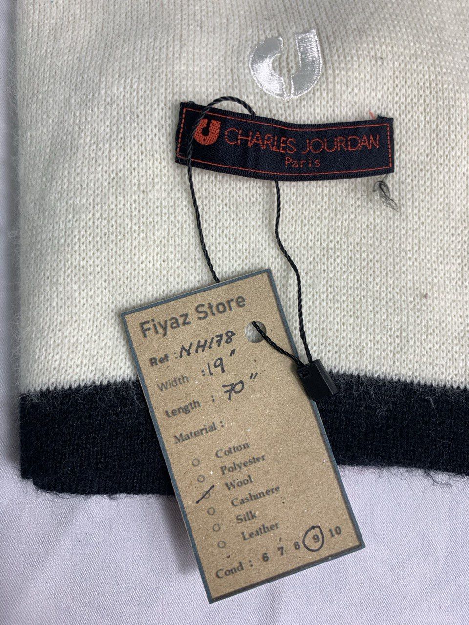 Charles Jourdan Charles Jourdan Scarf / Muffler / Neckwear Size ONE SIZE - 6 Thumbnail