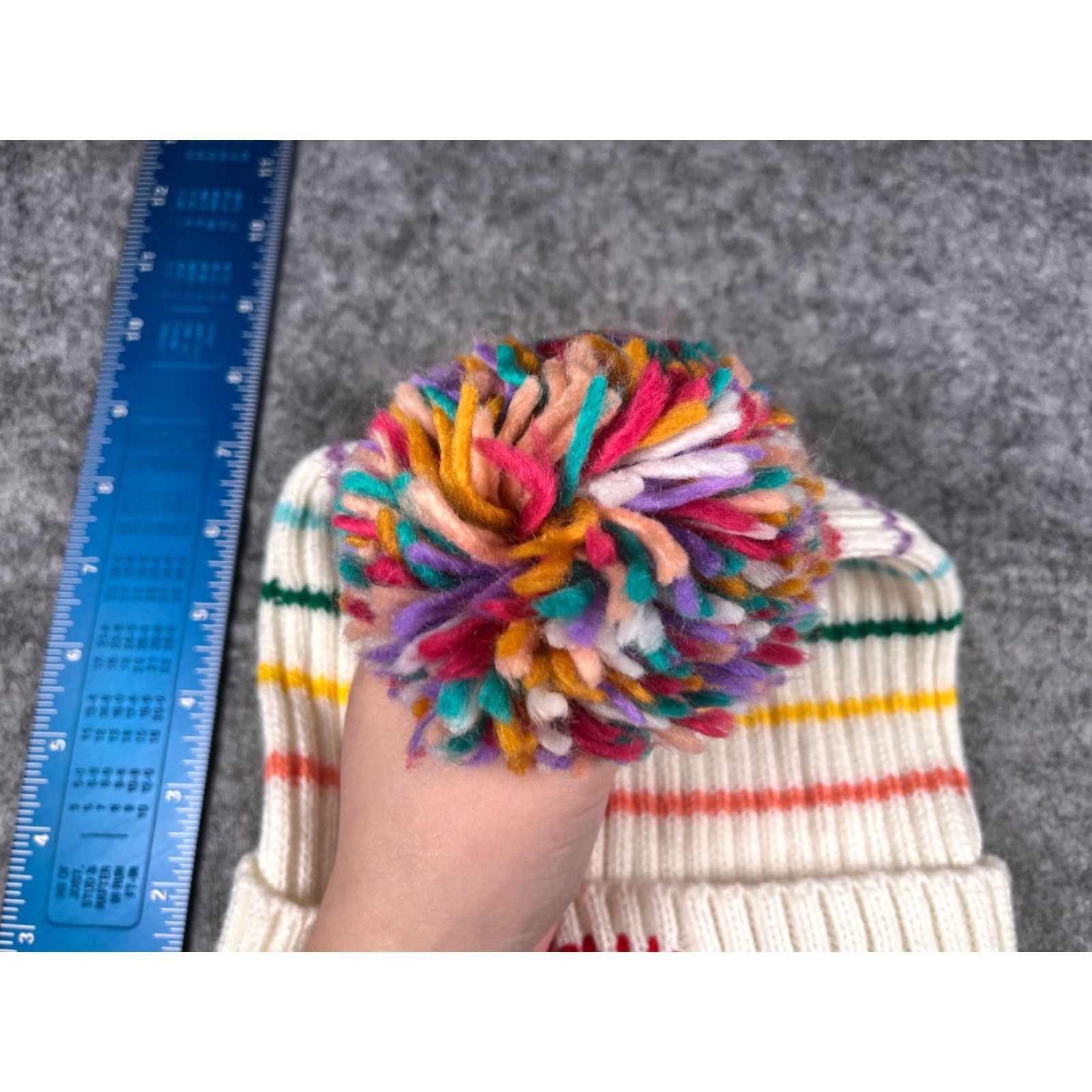 Vintage Top Drawer White Striped Beanie Women One Size Knit Acrylic Pom Outdoor Ski Size ONE SIZE - 4 Thumbnail