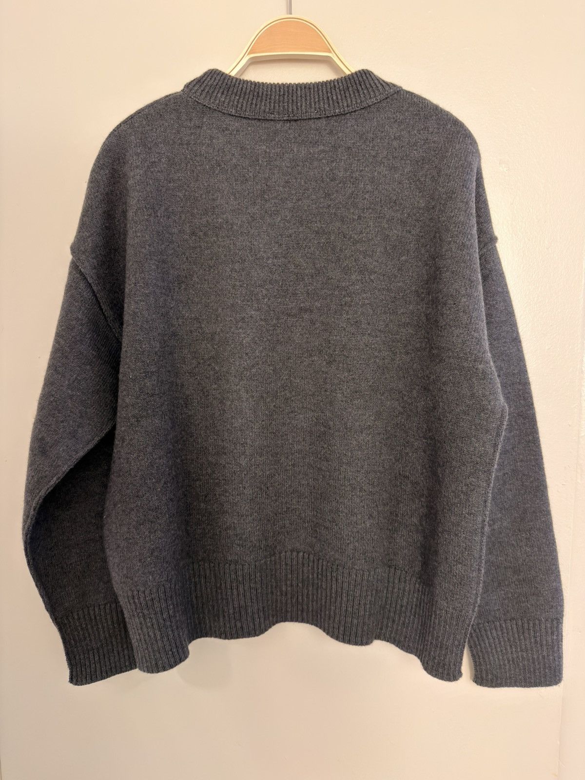 AMI Ami de Coeur Grey Wool Sweater Size US M / EU 48-50 / 2 - 3 Thumbnail