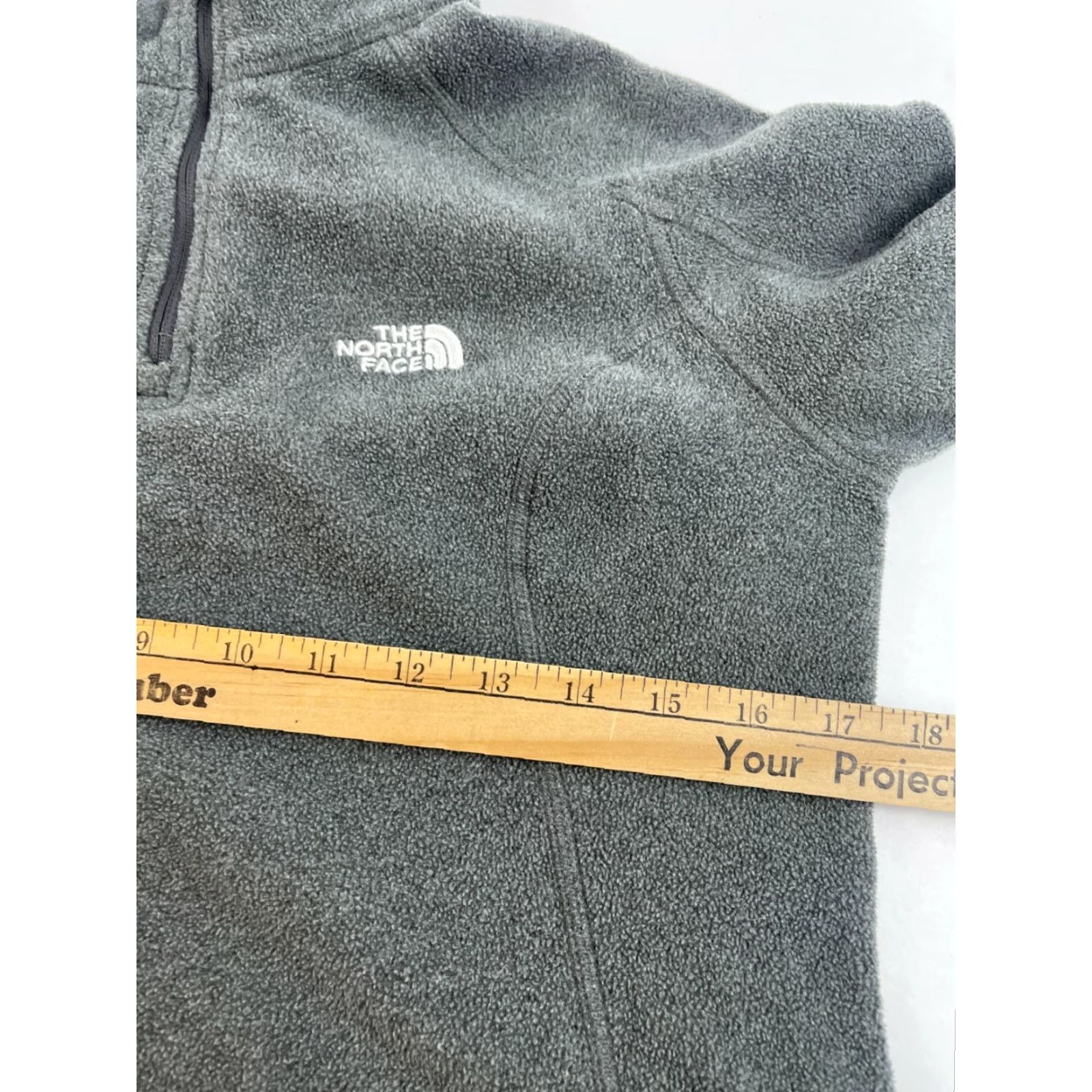 The North Face The North Face Sweatshirt Women's Size Small Gray Fleece 1/4 Zip Mock Neck Pullover Size S / US 4 / IT 40 - 4 Thumbnail