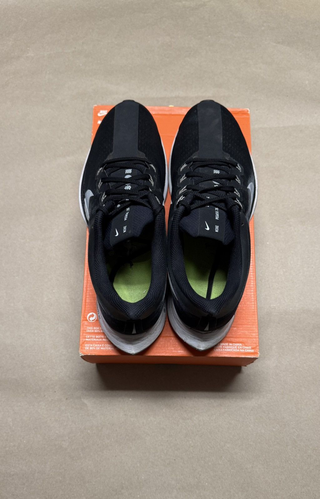 Nike Nike Zoom Pegasus 35 Turbo men’s size 14 running shoes Rare! Size US 14 / EU 47 - 4 Thumbnail
