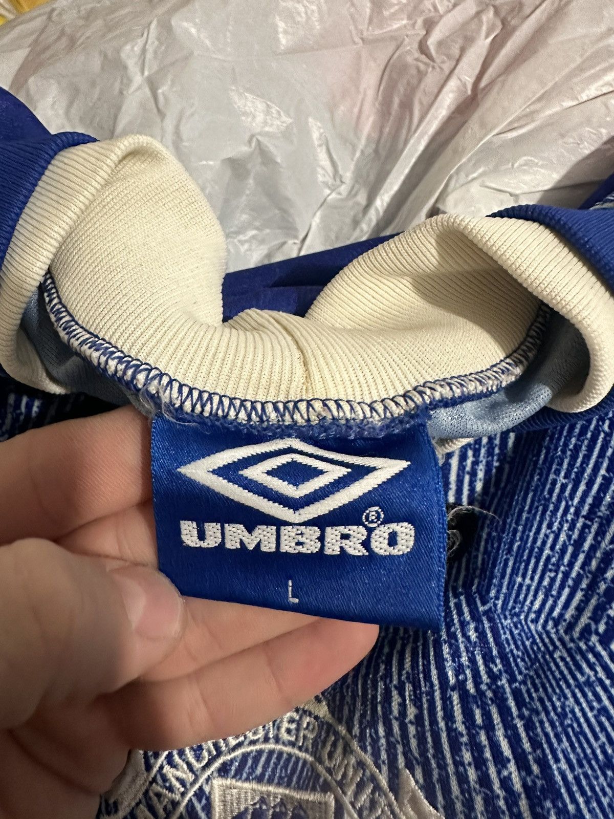 Vintage Vintage Manchester United blue jersey Umbro monogram size L Size US L / EU 52-54 / 3 - 8 Thumbnail