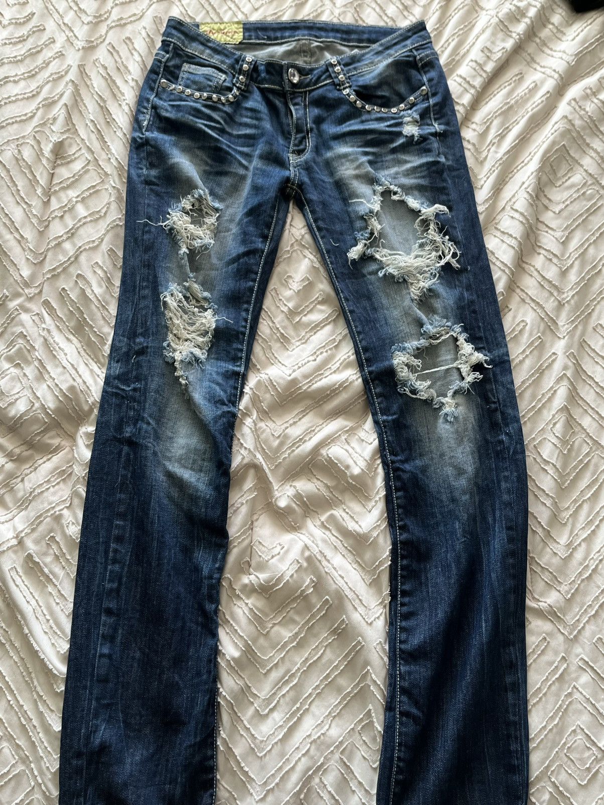 Jean Machine Women’s Vintage Y2K Machine Nouvelle Mode Studded Jean’s Size 31" - 1 Thumbnail
