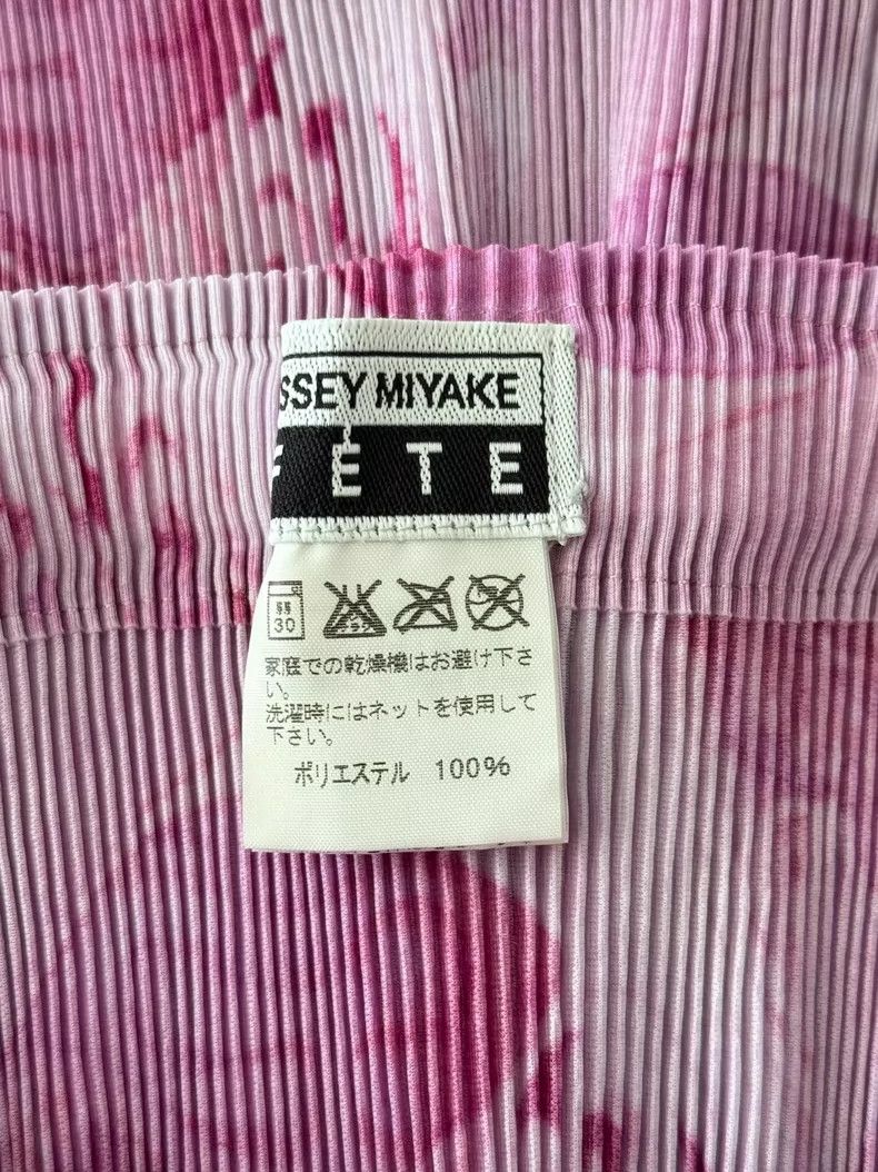 Issey Miyake Issey Miyake size:2 Pink wave-patterned pleated skirt Size 31" - 3 Thumbnail