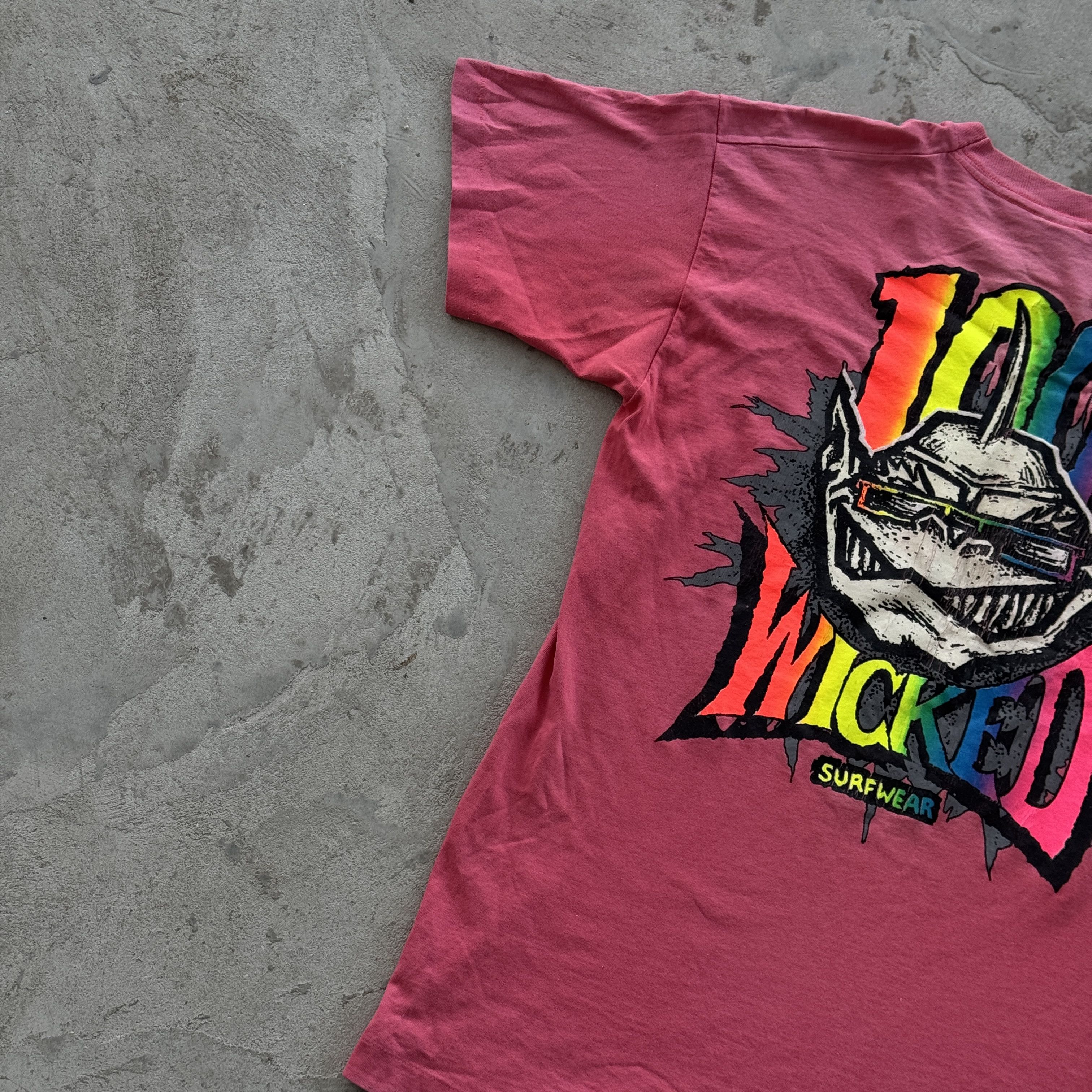 Vintage Vintage 90s 100% Wicked Surfwear Graphic Tee Size US L / EU 52-54 / 3 - 4 Thumbnail