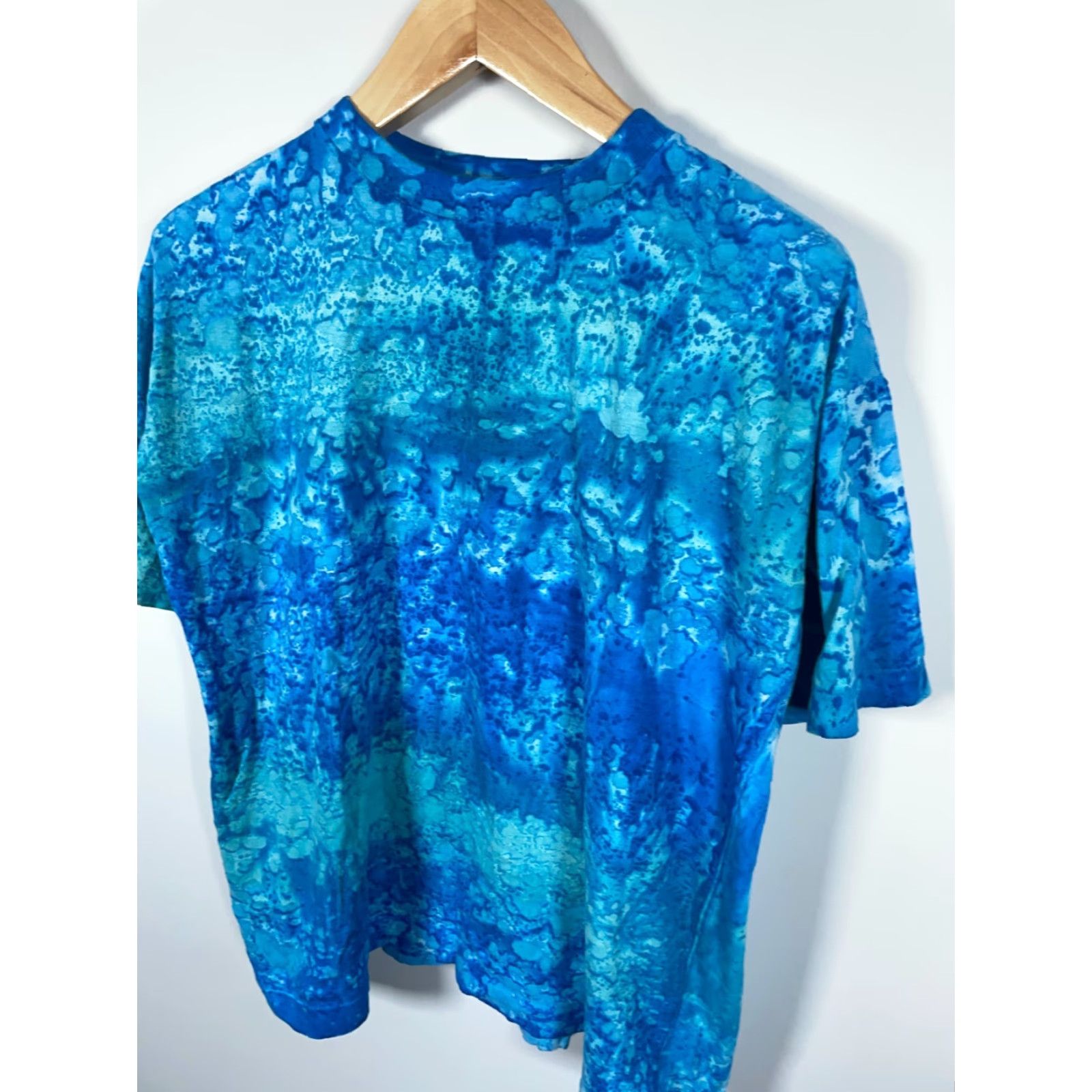 Vintage VINTAGE Bright Light T-Shirt Shirt Adult L Blue Tie Dye Geometric 90s Hippie Music Retro Short Sleeve Crew Neck 100% Cotton Single Stitch Mens Boys Size US L / EU 52-54 / 3 - 4 Thumbnail