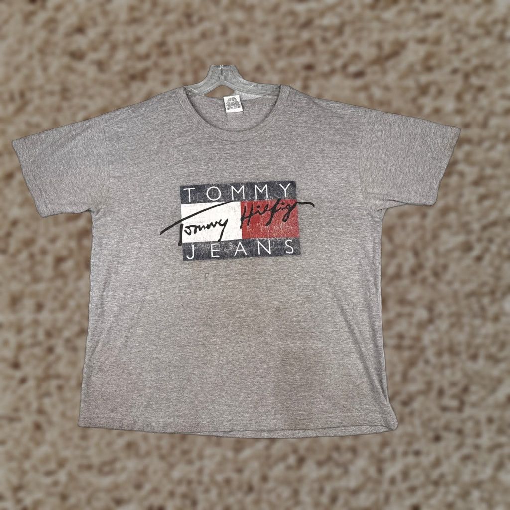 Tommy Hilfiger VINTAGE Tommy Hilfiger Jeans Shirt Men 2XL Gray Short Sleeve 100% Cotton Crew READ Size US XXL / EU 58 / 5 - 1 Thumbnail