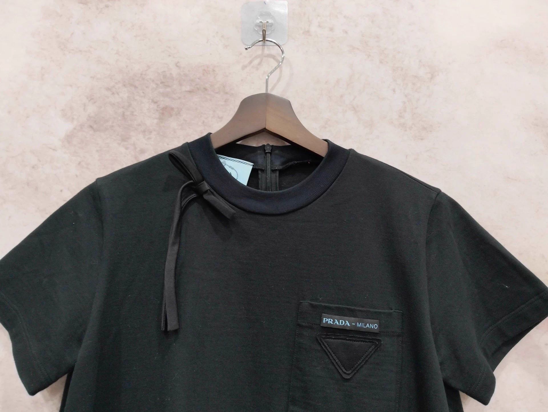 Prada Prada Black Bow Short Sleeve Dress Size M / US 6-8 / IT 42-44 - 3 Thumbnail
