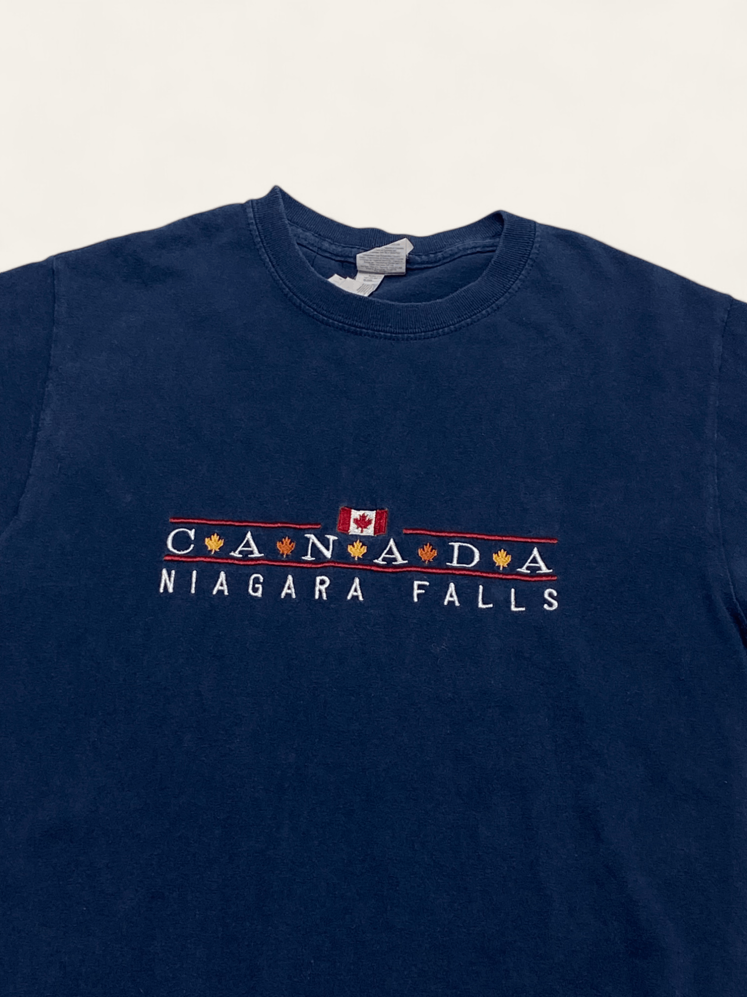 Vintage 00s Vintage CANADA NIAGARA FALLS Faded Navy T- Shirt Size US XS / EU 42 / 0 - 2 Thumbnail