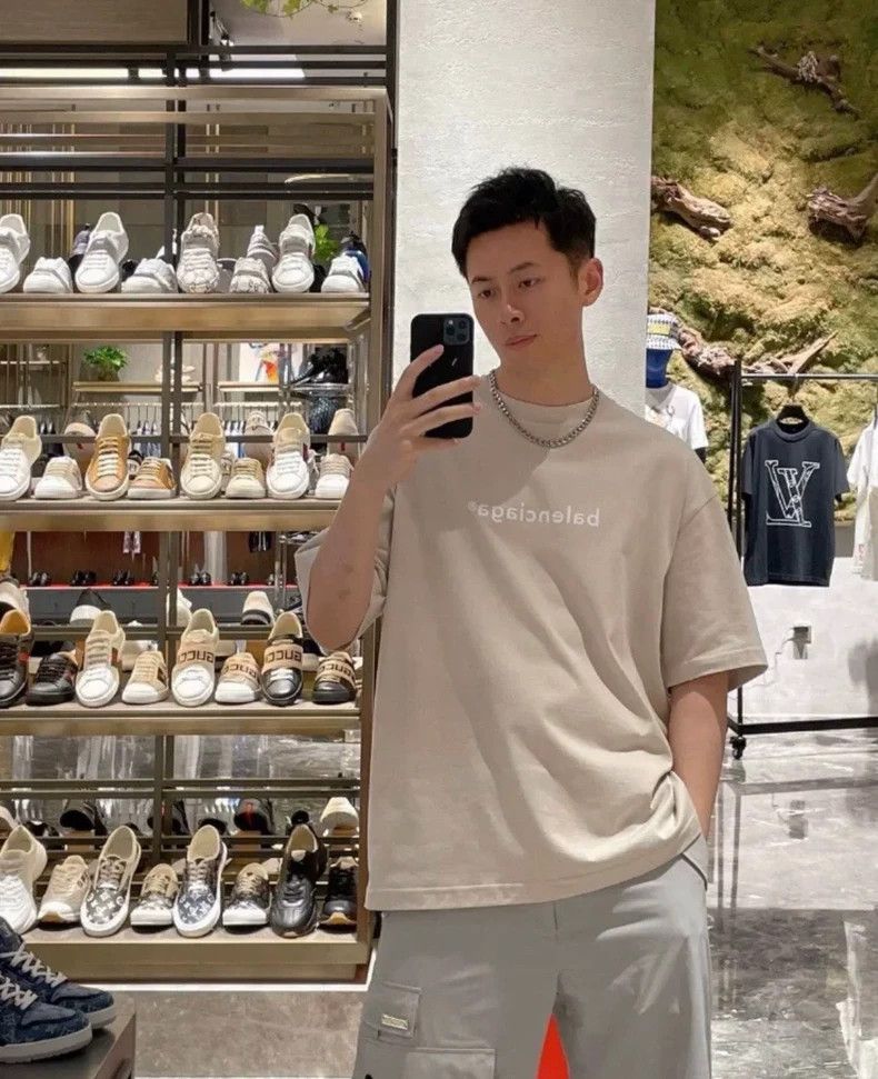 Balenciaga Balenciaga Apricot short sleeve Size US S / EU 44-46 / 1 - 7 Thumbnail