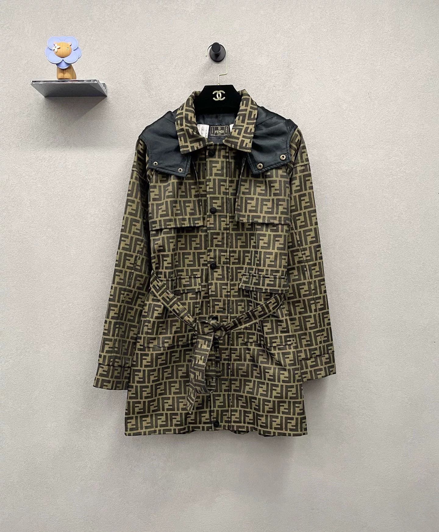 Fendi Fendi Size US M / EU 48-50 / 2 - 1 Thumbnail