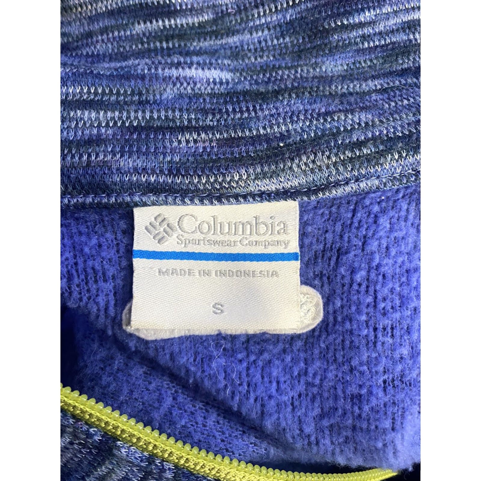 Vintage Columbia Fleece Pullover Half Zip Jacket Women's Small Navy Blue Aztec Pattern Short Mid-Length Regular Size Size S / US 4 / IT 40 - 4 Thumbnail