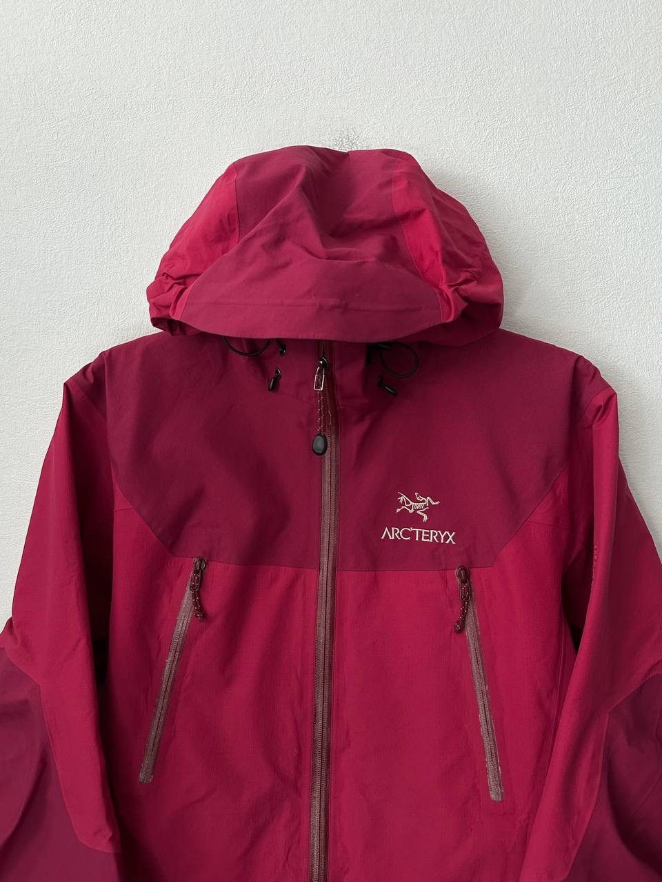 Arc'teryx Arc’teryx Gore-Tex Pro Beta AR Women’s Hooded Jacket Pink Size L / US 10 / IT 46 - 2 Thumbnail