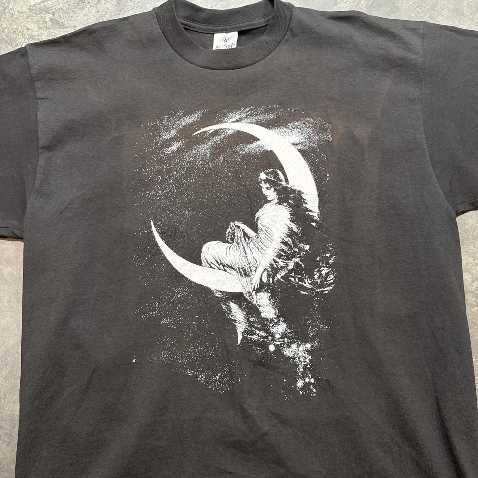 Vintage Vintage 90s Moon Goddess Graphic T-Shirt Hermann Kaulbach Size US XL / EU 56 / 4 - 2 Thumbnail