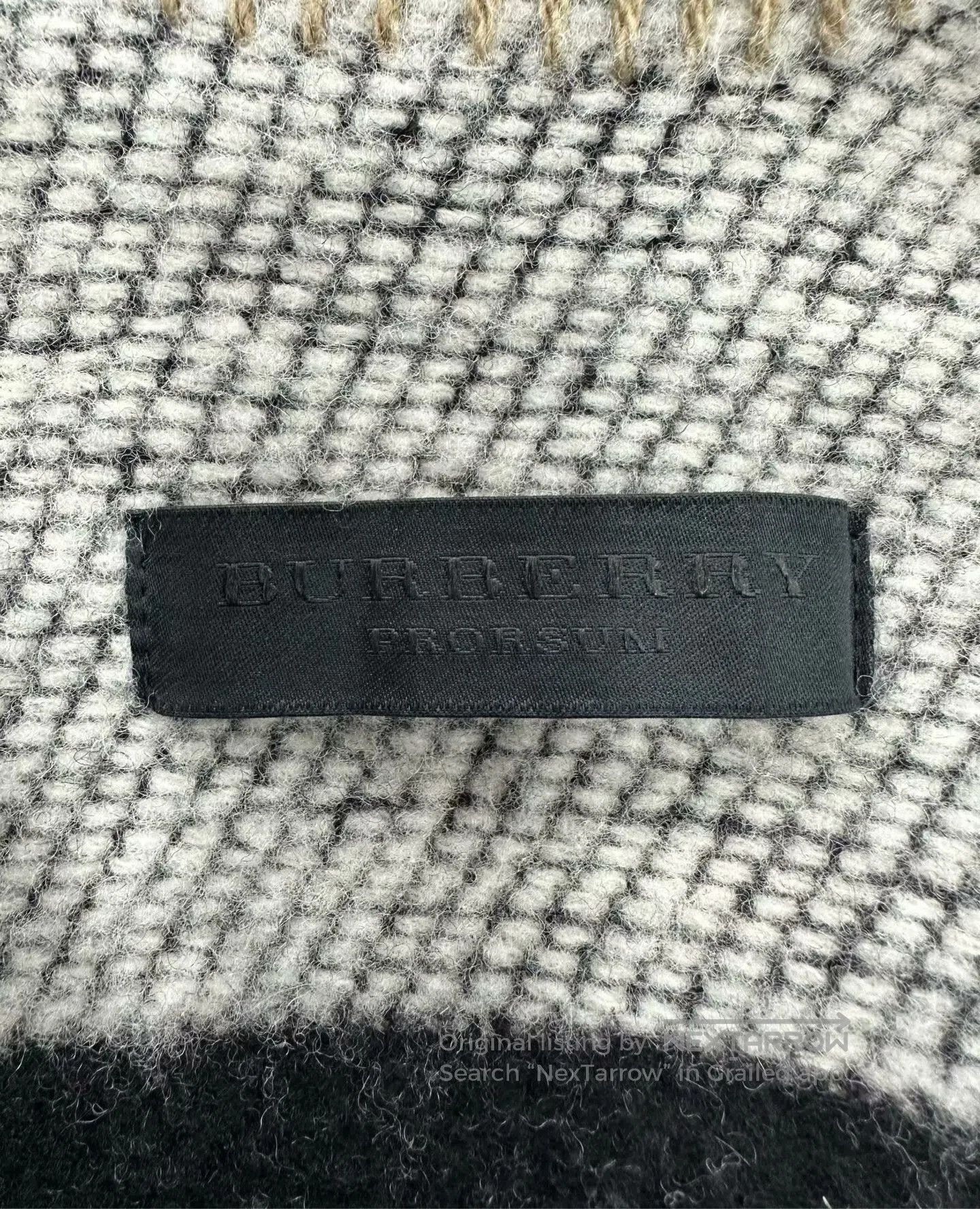 Burberry Burberry size F Dual Tone Wool Plaid Shawl| Size S / US 4 / IT 40 - 3 Thumbnail