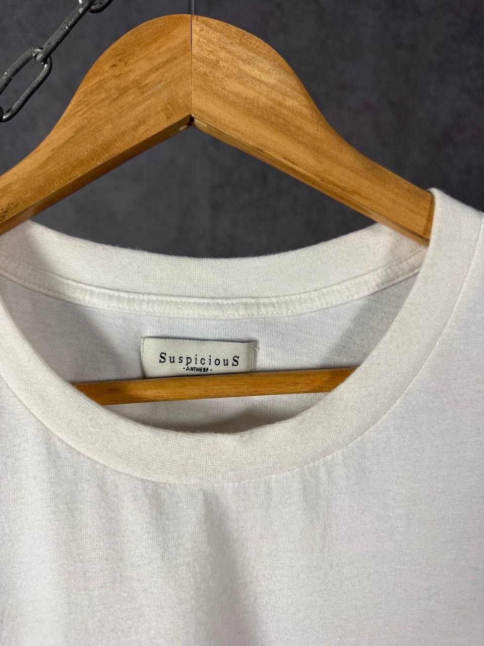 Suspicious Antwerp Suspicious Antwerp designer overprinted tee Size US L / EU 52-54 / 3 - 4 Thumbnail