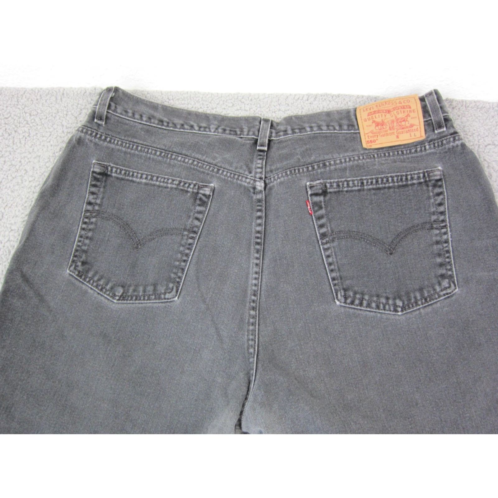 Levi's VINTAGE Levi's 550 Jeans Womens 40 x 31 Black Tapered Relaxed Denim 90s Mens? Size 27" / US 4 / IT 40 - 2 Thumbnail