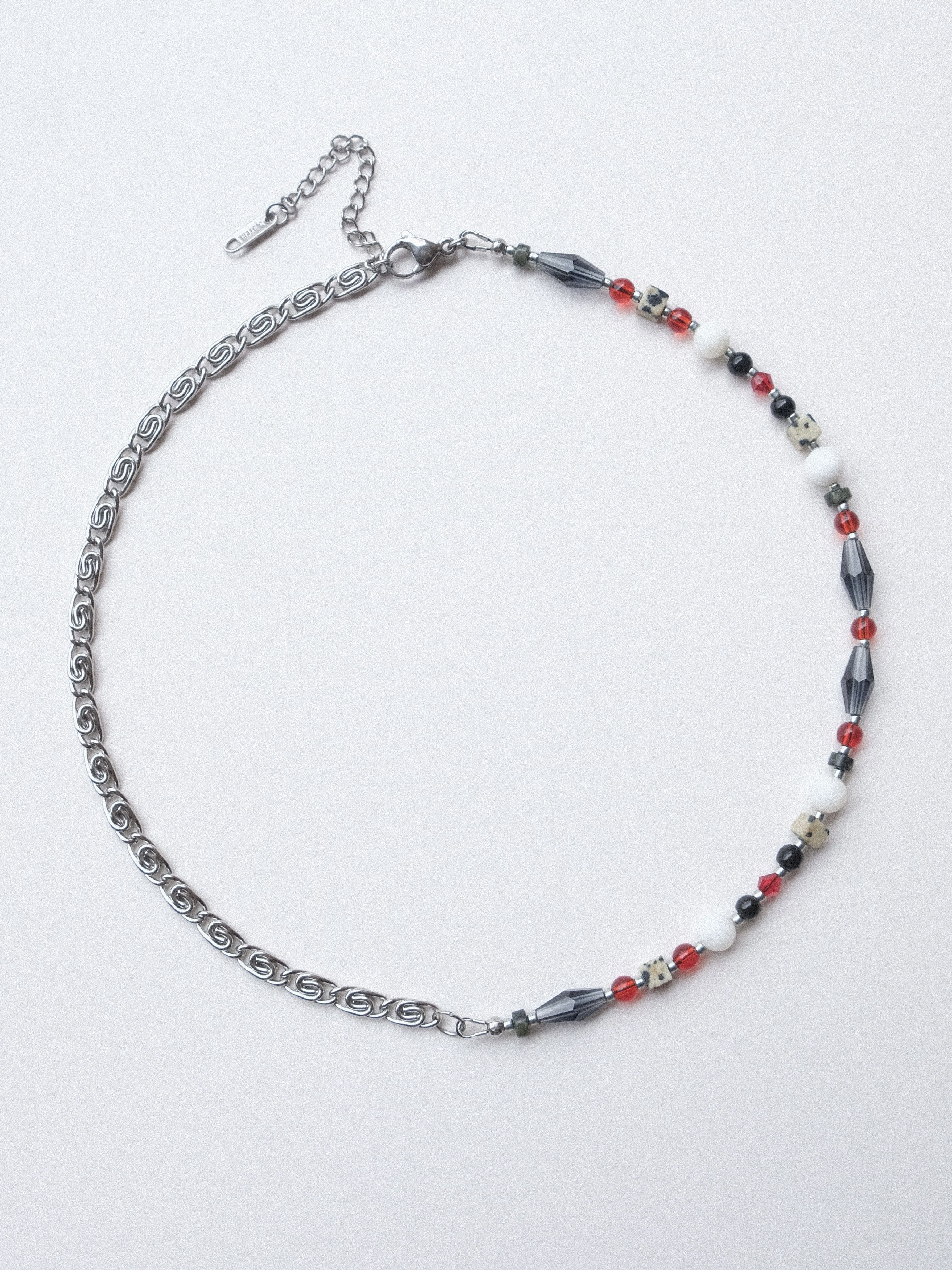 Japanese Brand Handmade Chicago Bulls Natural Stones Glass Beads Necklace Size ONE SIZE - 1 Thumbnail