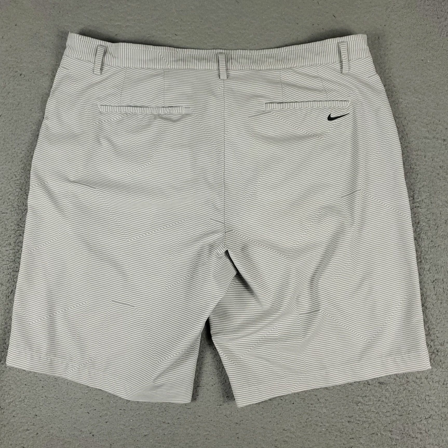 Nike Nike Shorts Mens 38 Gray Striped Swoosh Dri Fit Chino Flat Front Casual Golf Sportwear Flat Front 38 Mens Gray Nike Shorts Size US 38 / EU 54 - 7 Thumbnail
