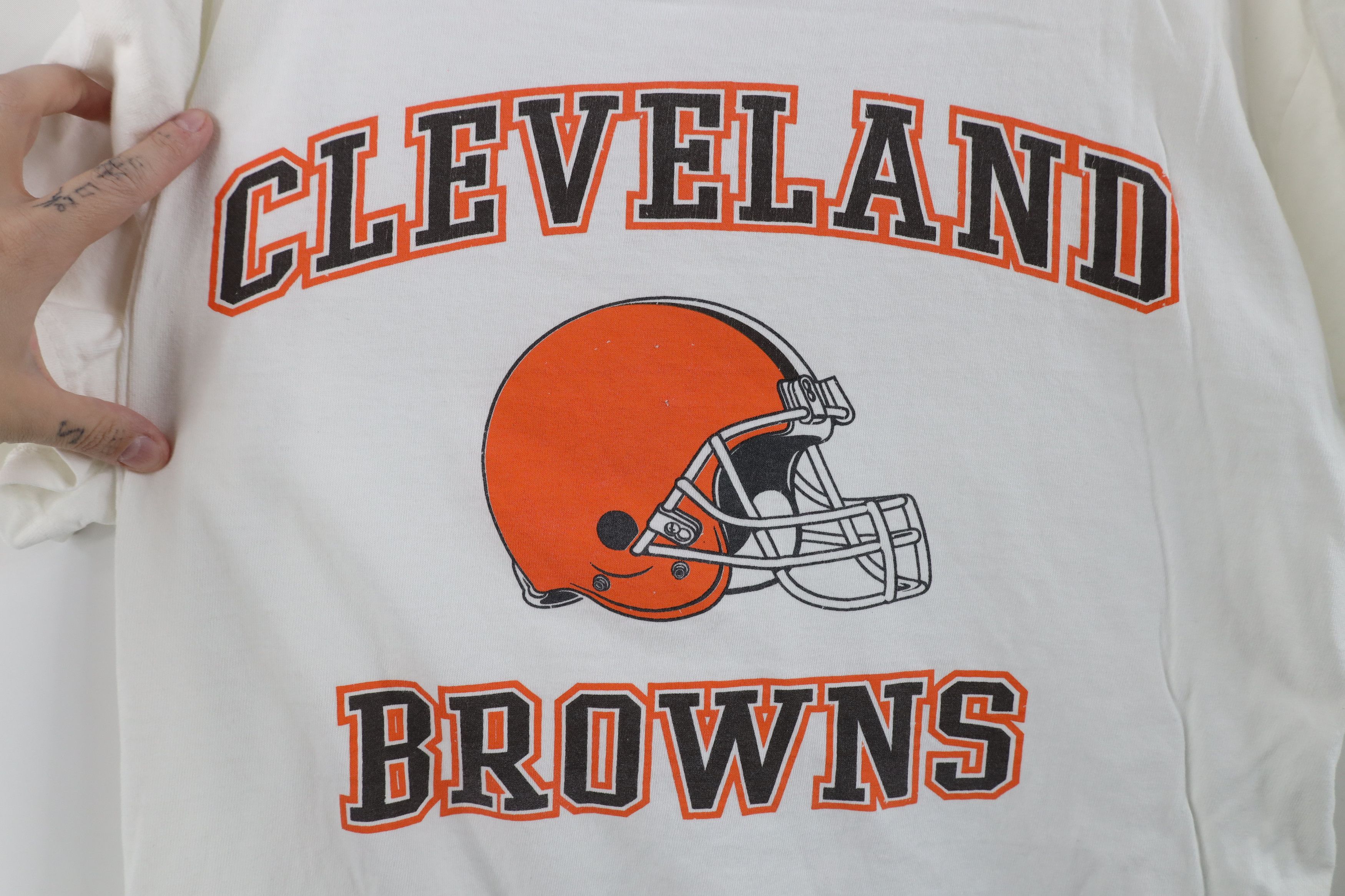 Vintage Vintage NFL Spell Cleveland Browns Football T-Shirt White Size US XL / EU 56 / 4 - 4 Thumbnail