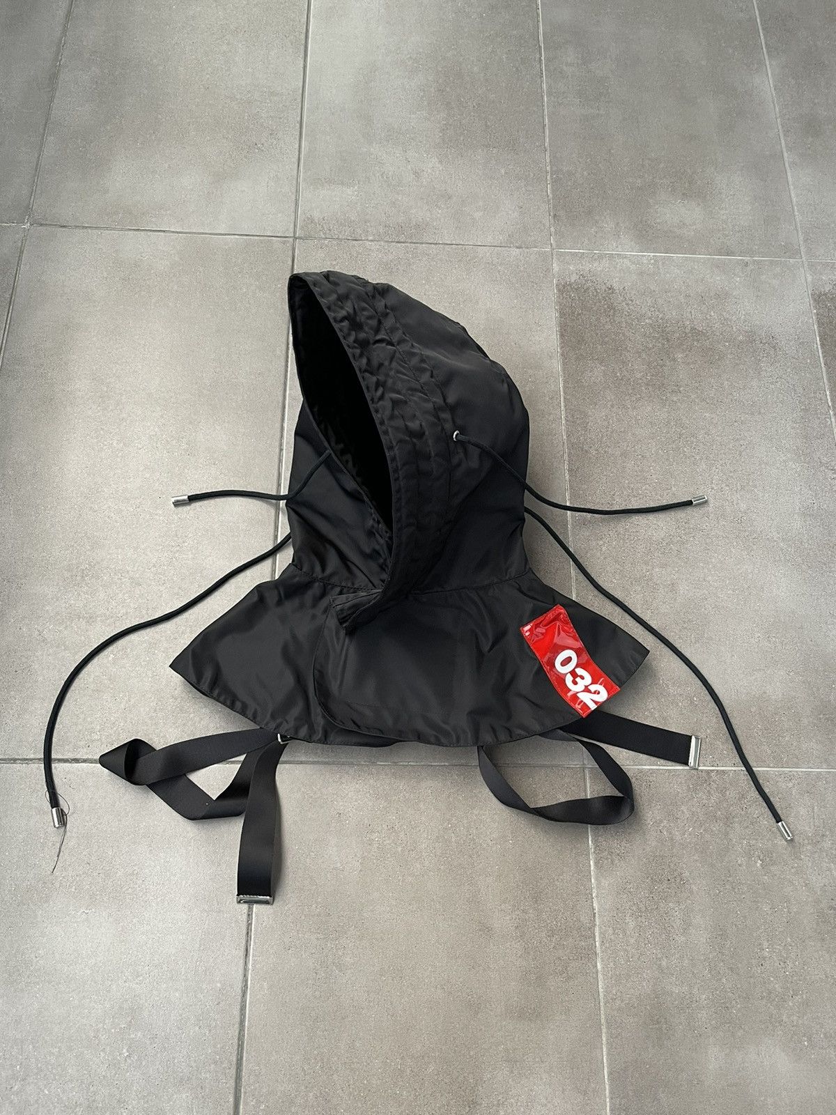 032c !DS! FW22 032c Big Logo Guilty Slicker Black Hood Size ONE SIZE - 2 Thumbnail