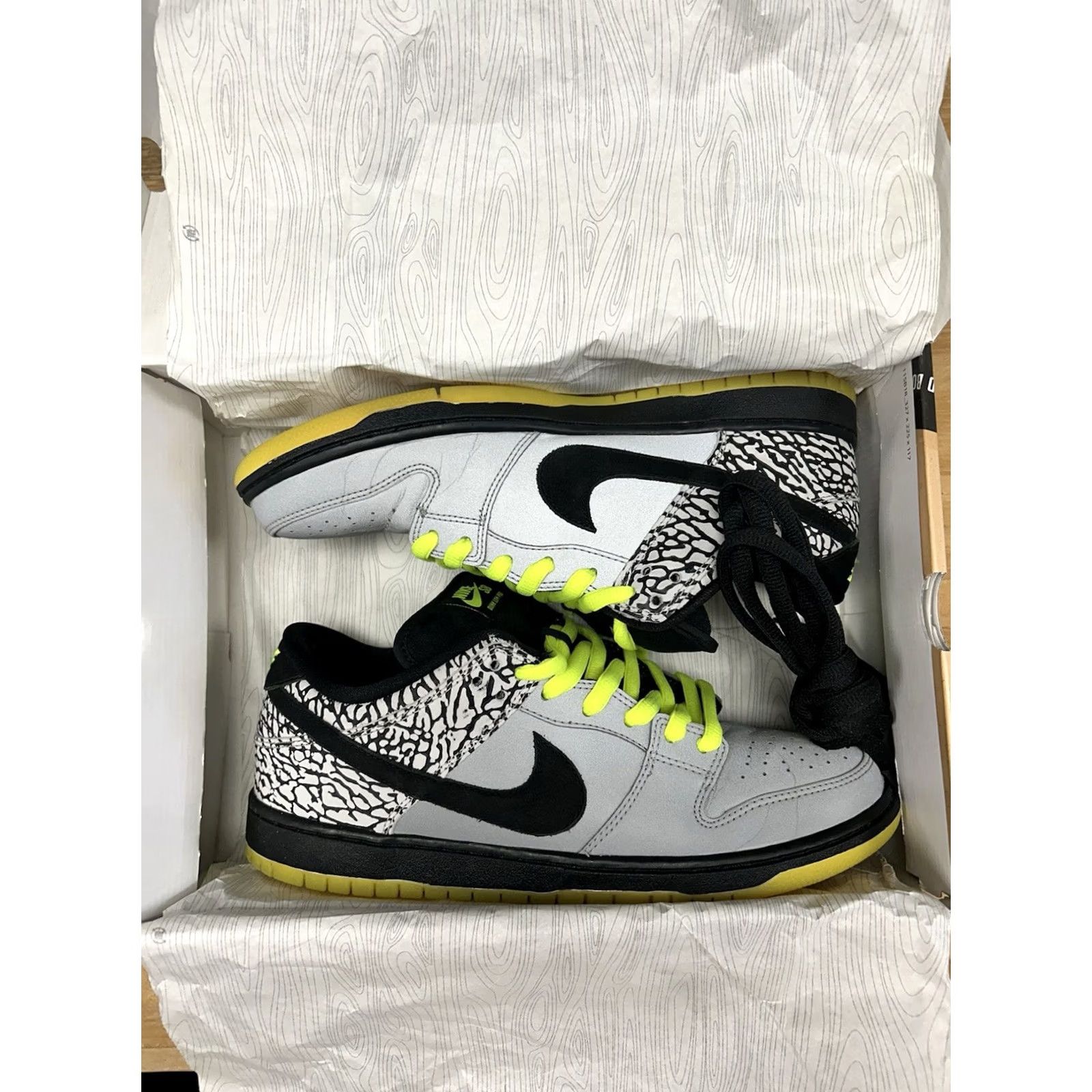 Nike Nike SB Dunk Low DJ Clark Kent x Primitive 112 - US 10 - Multicolor - Low Top - Used - 2013 - Box & Laces Included - Men Size US 9 / EU 42 - 3 Thumbnail