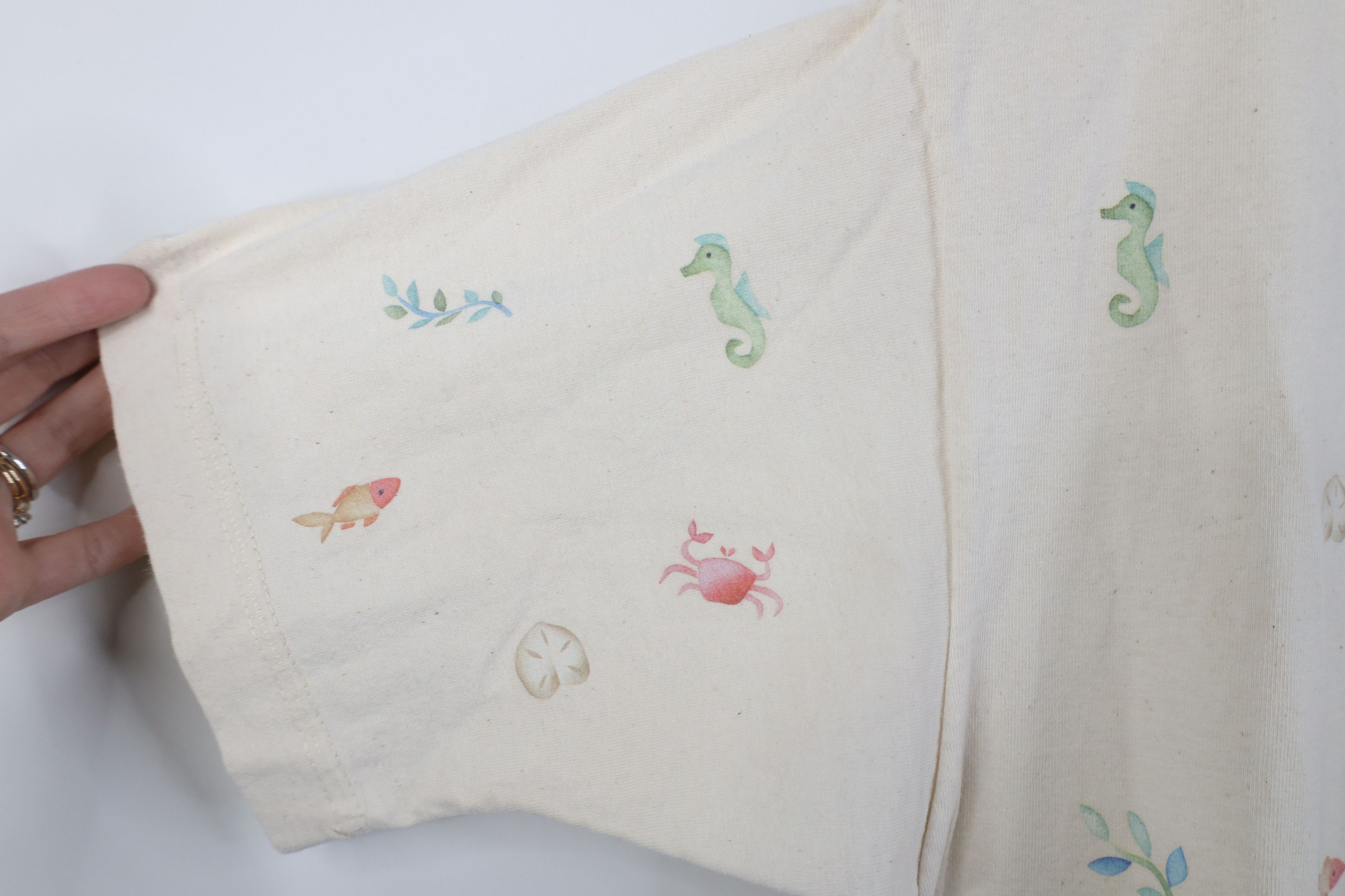 Vintage Vintage 90s Streetwear Beach Fish All Over Print T-Shirt Size M / US 6-8 / IT 42-44 - 6 Thumbnail