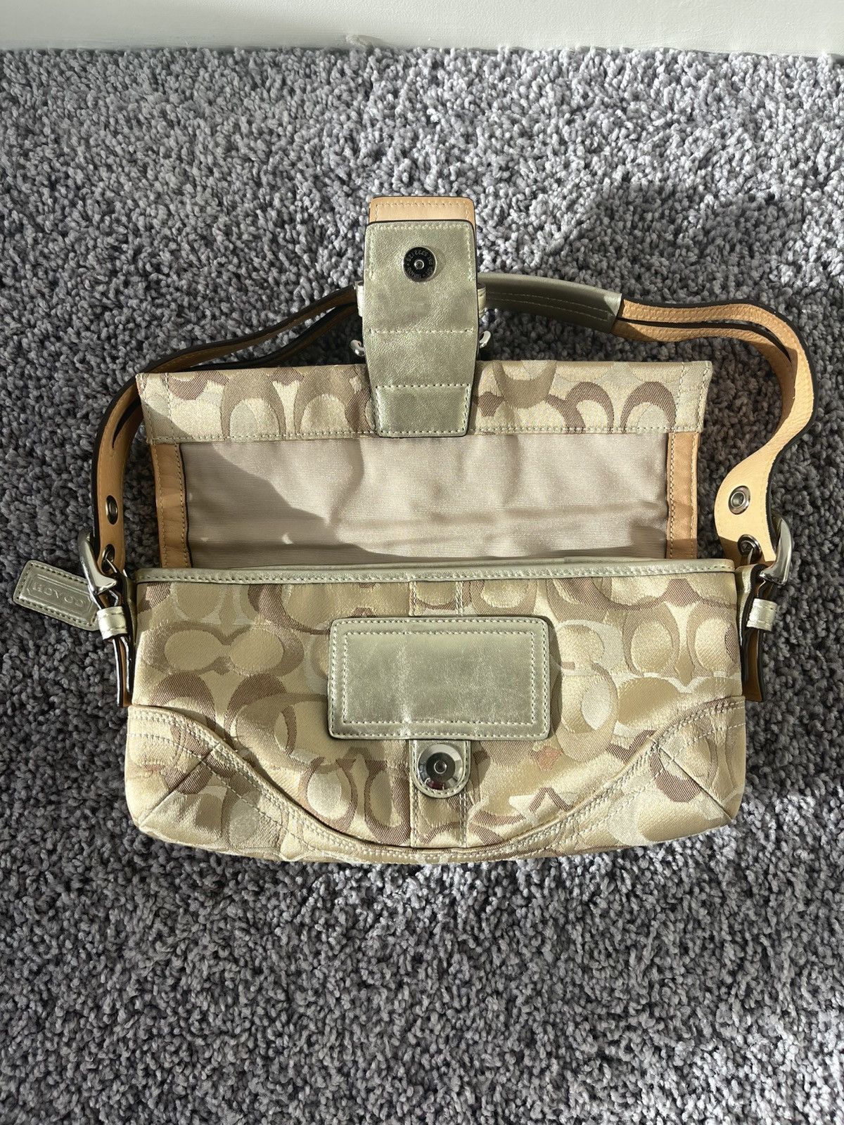 Coach Coach Soho Signature Buckle Shoulder Bag Size ONE SIZE - 3 Thumbnail