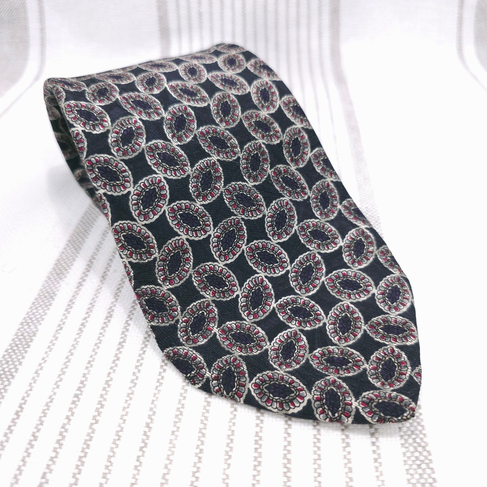 Robert Talbott VTG ROBERT TALBOTT Best of Class Silk Tie Black Geometric Size ONE SIZE - 1 Thumbnail