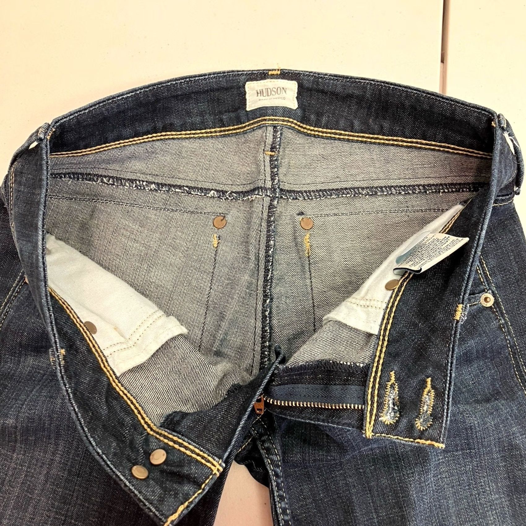 Hudson HUDSON Jeans Collin Skinny Dark Wash 26 Y2K Low Rise Denim Stretch 5-Pocket Womens Jeans Flap Zipper Button Front Back Fading Size 26" / US 2 / IT 38 - 6 Thumbnail