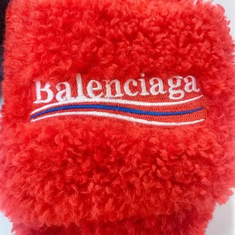 Balenciaga Balenciaga Red Furry Slide 37 Size US 6.5 / IT 36.5 - 6 Thumbnail