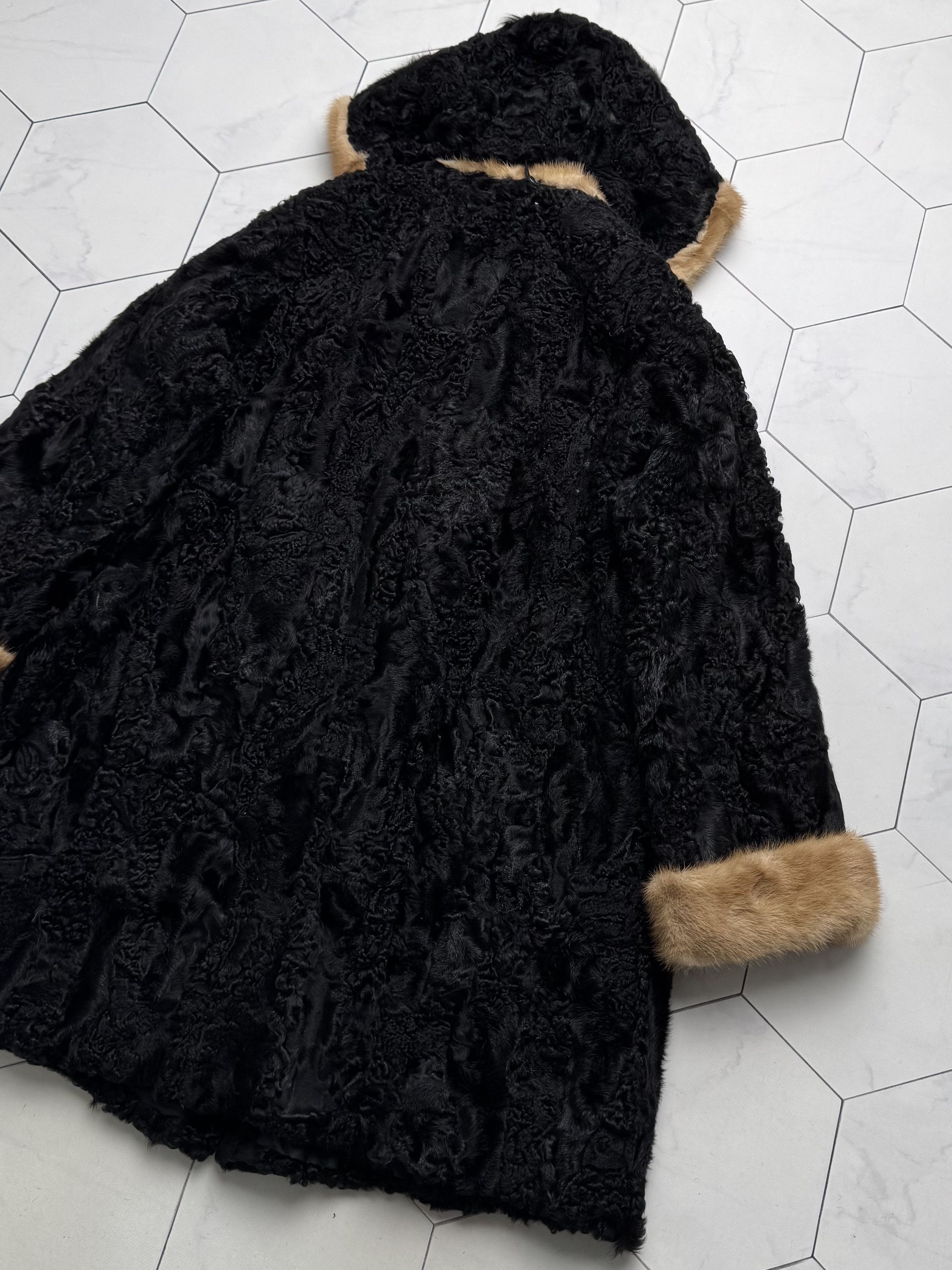 Vintage Vintage Real Fur Hooded Coat Size L / US 10 / IT 46 - 14 Thumbnail