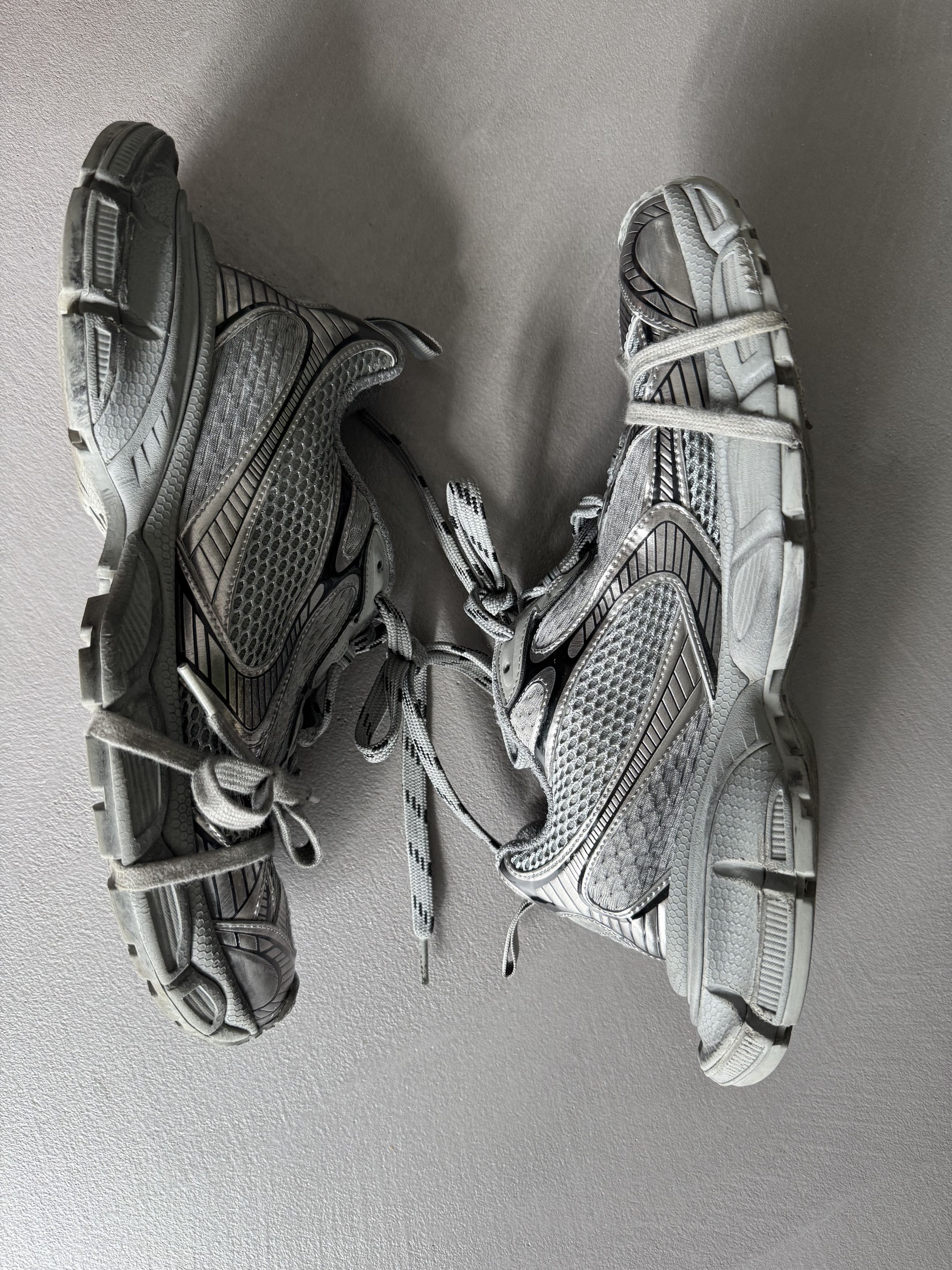 Balenciaga Balenciaga 3XL Sneakers Grey Silver Size US 10 / EU 43 - 3 Thumbnail