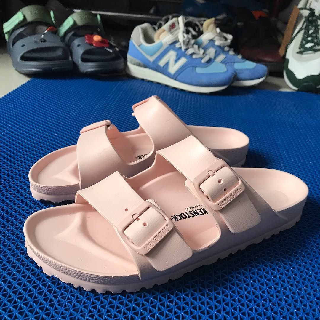 Birkenstock Birkenstock Arizona Eva Rubber Rose Reptil Peach colorway Size US 8 / EU 41 - 3 Thumbnail