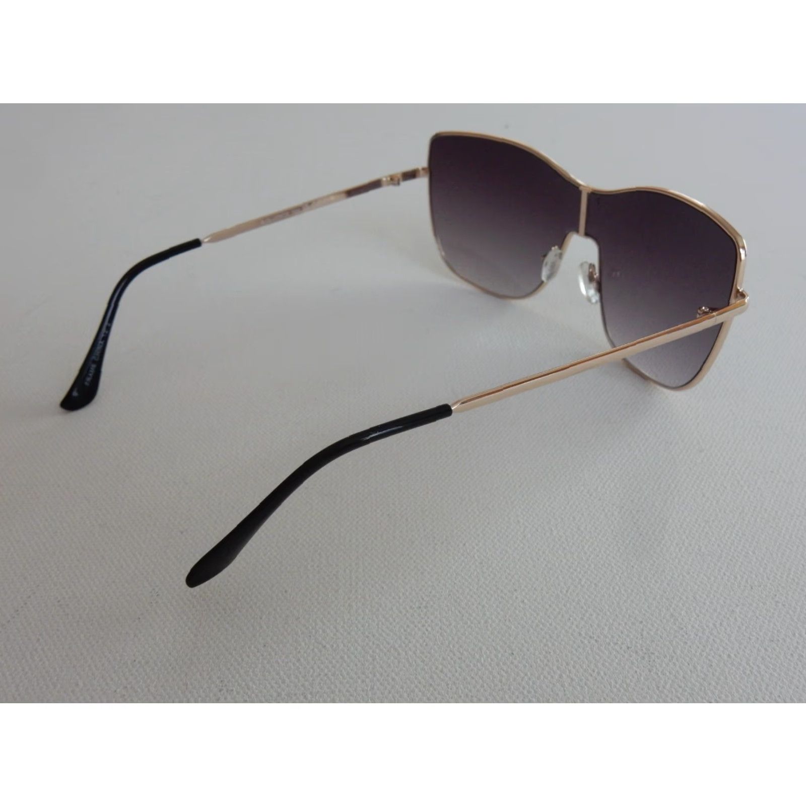 Sean John SEAN JOHN Women's Shield Sunglasses SJS4006CE Gold Size ONE SIZE - 3 Thumbnail