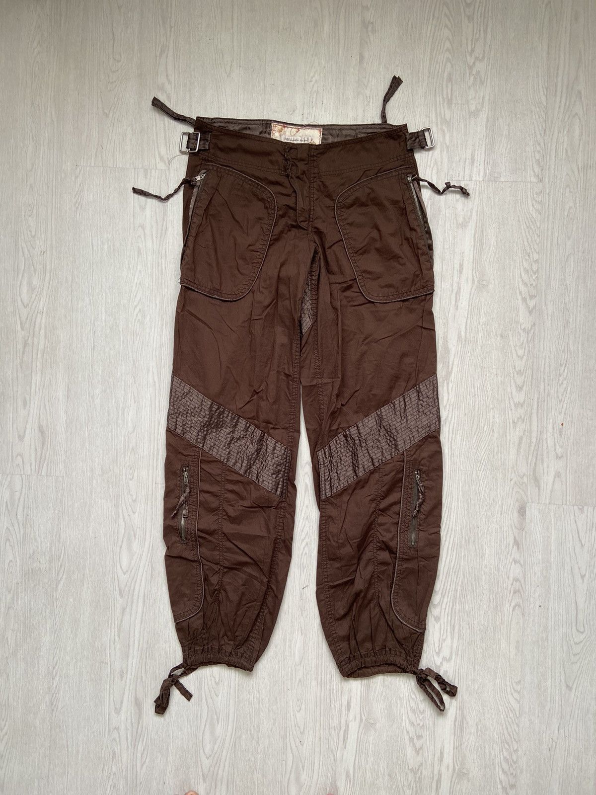 Abercrombie & Fitch Vintage 2000’s Abercrombie Parachute Bondage Zipper Pants Size US 32 / EU 48 - 1 Thumbnail