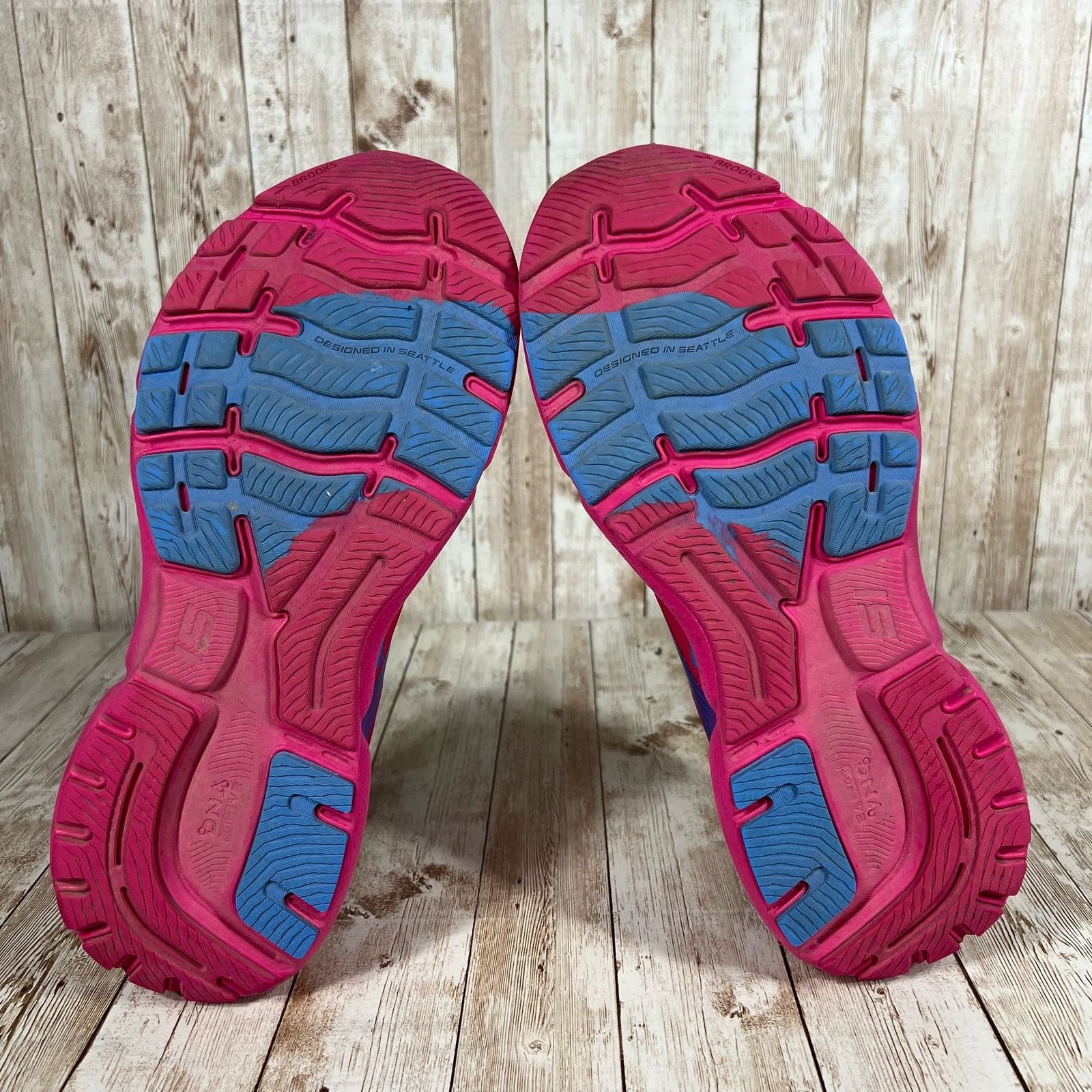 Brooks Brooks ghost 15 pink blue fuschia Womens 10.5 Size US 10.5 / IT 40.5 - 7 Thumbnail