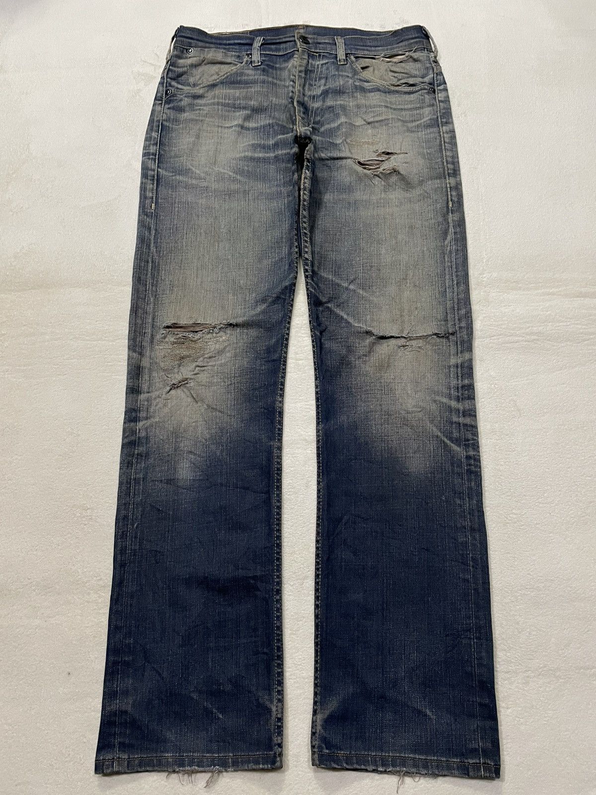 Vintage Levi’Strauss & Co. Distress Faded Mudwash Jeans