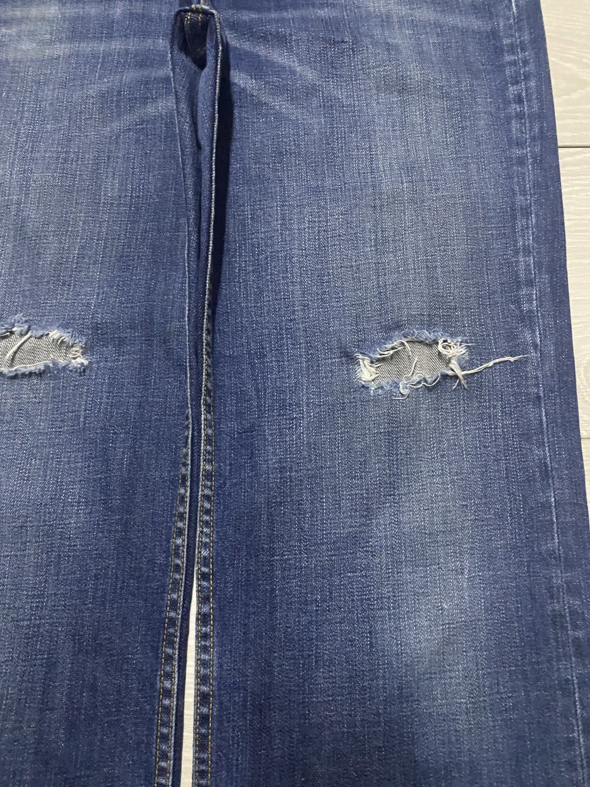 Dapper Dan × Gap Vintage Gap Denim Blue Wash Distressed Bootcut Jeans Size US 33 - 8 Thumbnail