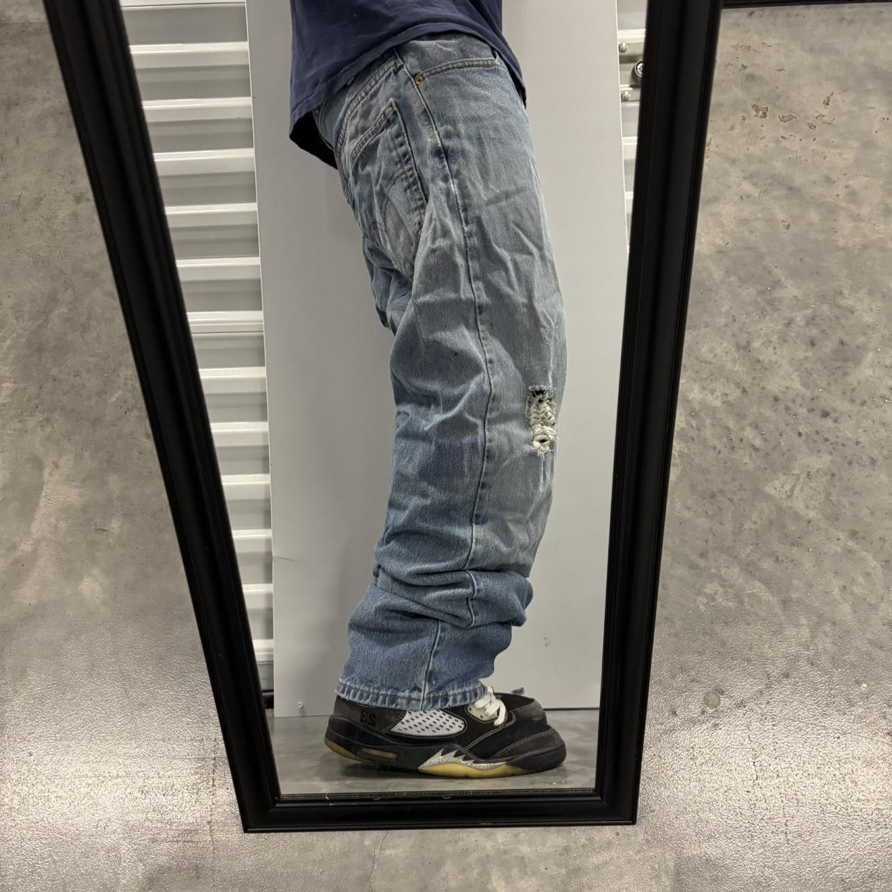 Levi's × Vintage Crazy Vintage 90s Faded Levi’s Distressed Denim Jeans! Size US 36 / EU 52 - 2 Thumbnail