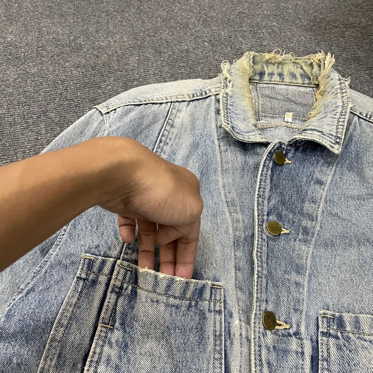 Vintage Vintage Distressed Denim Jacket Scovill Button Size US L / EU 52-54 / 3 - 7 Thumbnail